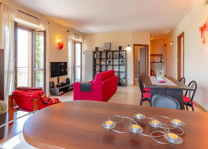 Daire Como-blevio View + Private Garage Blevio